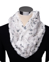 Infinity Scarf Cuddle® Kit Snowy Owl Alloy