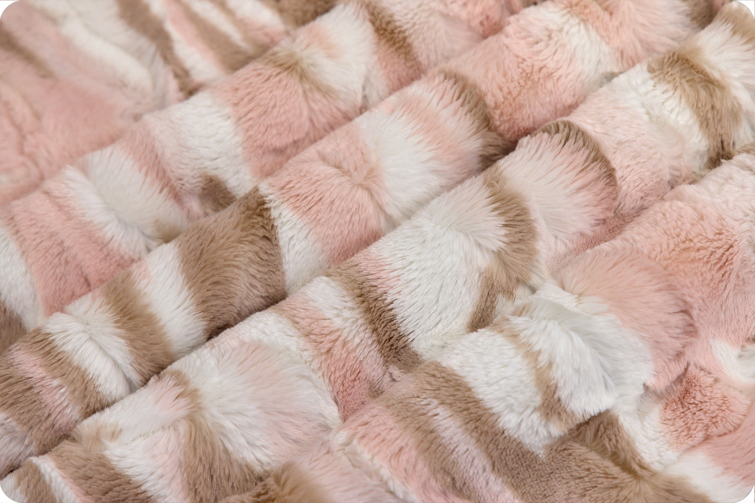 Luxe Cuddle®Himalayan Ice Pink