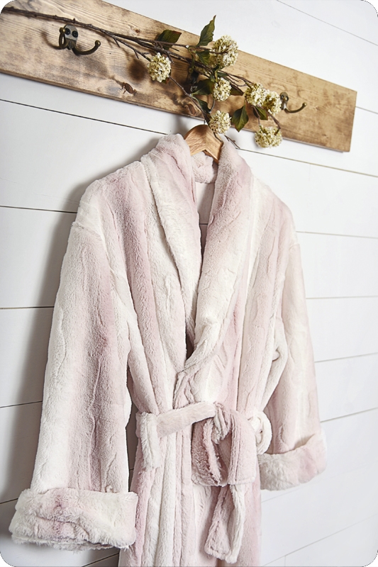 Luxe Cuddle® Angora Rosewater