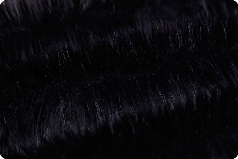 Luxe Cuddle® Dreamy Fur Black