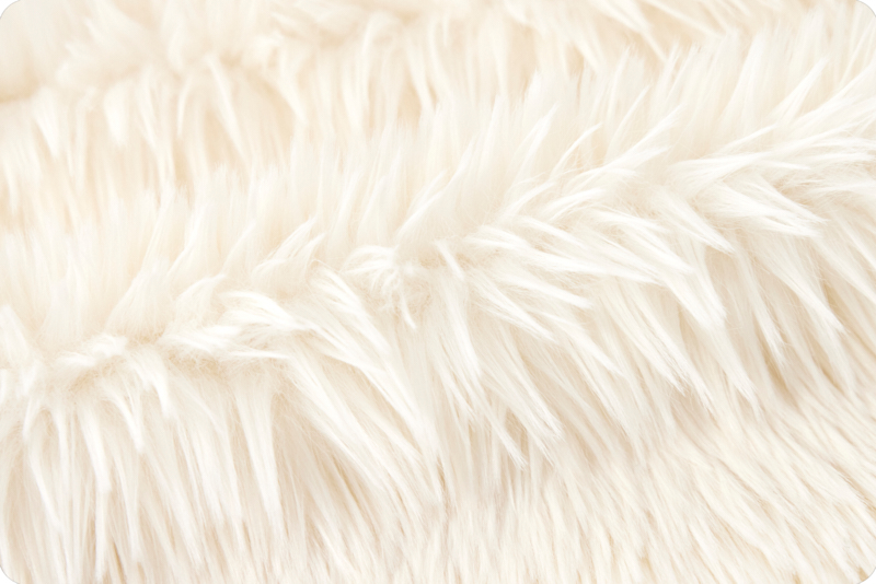 Luxe Cuddle® Dreamy Fur Ivory