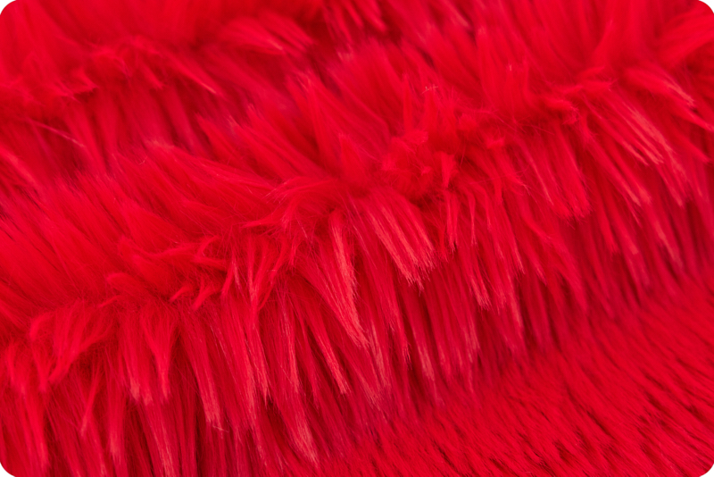 Luxe Cuddle® Dreamy Fur Red