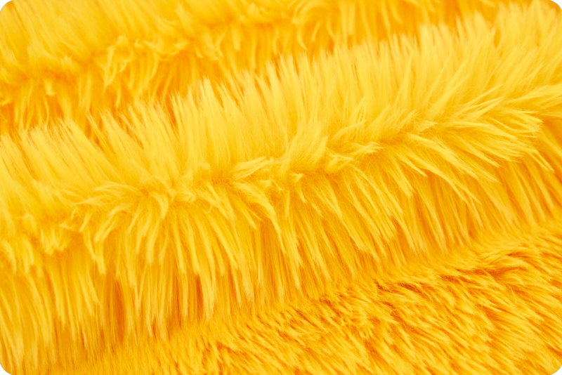 Luxe Cuddle® Dreamy Fur Yellow