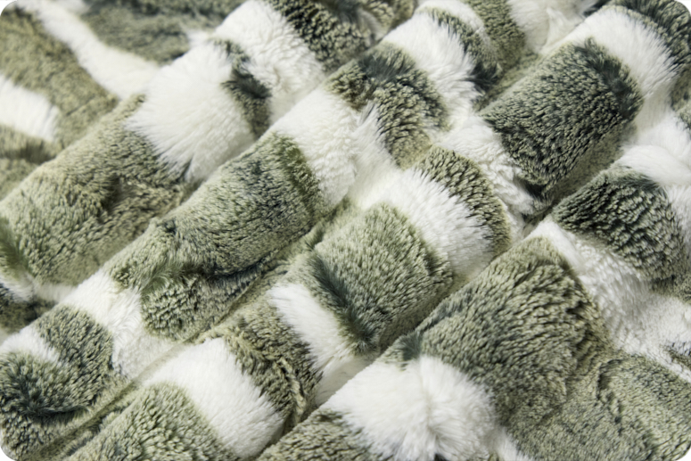 Luxe Cuddle®Frosted Himalayan Loden