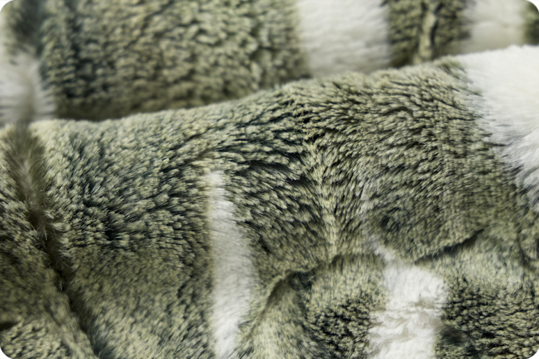 Luxe Cuddle®Frosted Himalayan Loden