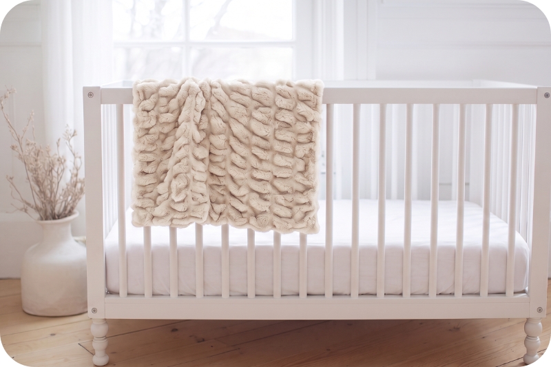 Petite 30 x 36 Luxe Cuddle<sup>®</sup> Blanket <br/> Milan Enzo Vanilla Creme